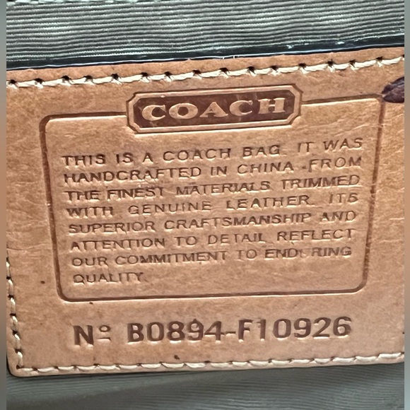 Coach Pink Signature Canvas Soho - Picture 3 of 7